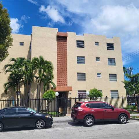 677 SW 9th Ave, Miami, FL 33130