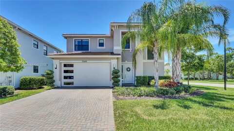 7349 Stella Ln, Lake Worth, FL 33463