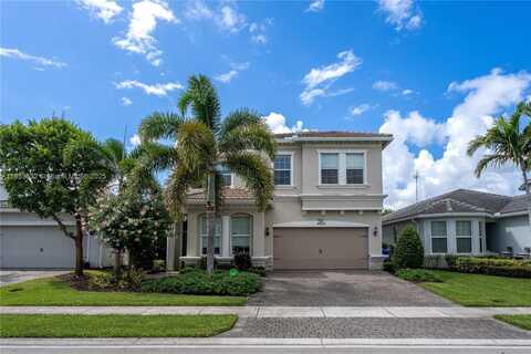 4658 Greenway Dr, Hollywood, FL 33021