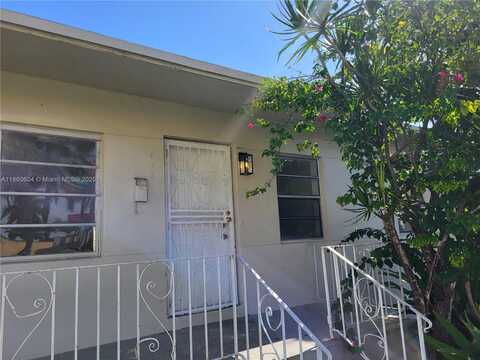 640 NW 77th St, Miami, FL 33150