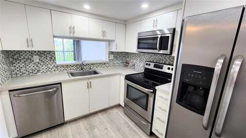 10875 SW 112th Ave, Miami, FL 33176