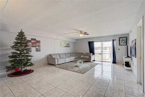 301 NW 177th St, Miami Gardens, FL 33169