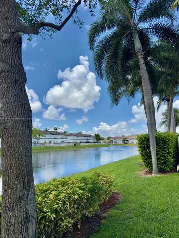 11468 NW 77th St, Doral, FL 33178