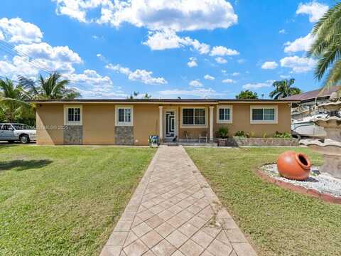 545 NW 10th St, Homestead, FL 33030