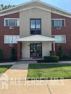 117 W 3 Avenue, Roselle, NJ 07203