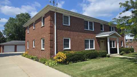 331 Heather Ln, Fredonia, WI 53021