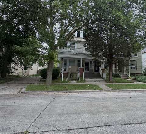 2323 N Palmer St, Milwaukee, WI 53212