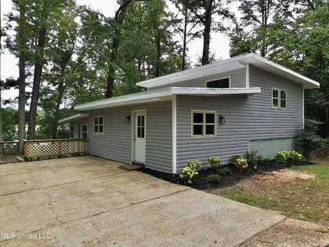 101 W Dewey Camp Drive, Florence, MS 39073