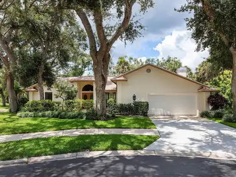 1622 OAK CIRCLE S, SARASOTA, FL 34232