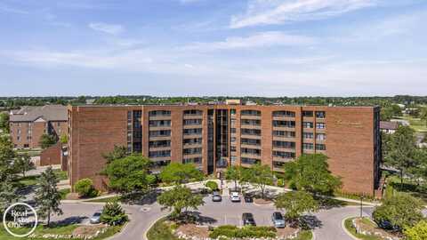 3210 Country Club, Saint Clair Shores, MI 48082