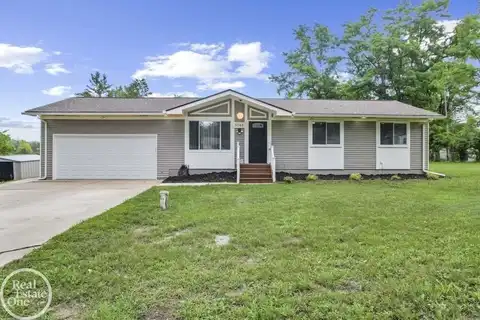 5742 Carroll Lake, Commerce Township, MI 48382
