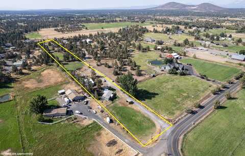 5880 NW Kingwood Avenue, Redmond, OR 97756