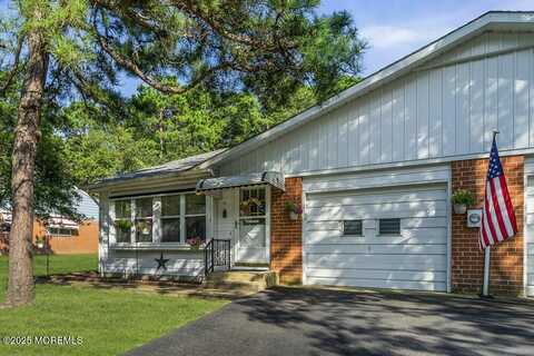 11 Valley Forge, Whiting, NJ 08759