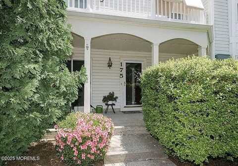175 Tulip Lane, Freehold, NJ 07728