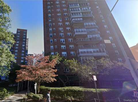 138-10 Franklin Avenue, Flushing, NY 11355