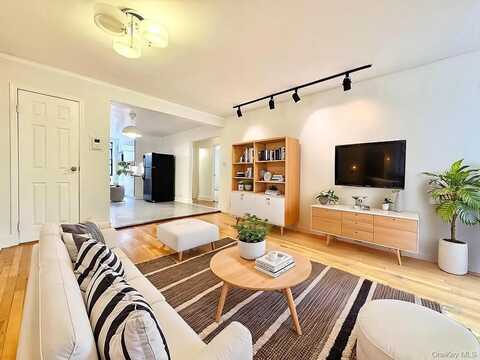 102-17 64th Road, Forest Hills, NY 11375