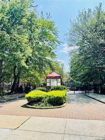 15020 71st Avenue, Flushing, NY 11367