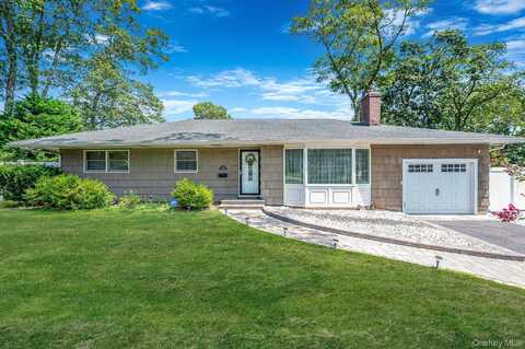 249 N Prospect Avenue, Patchogue, NY 11772
