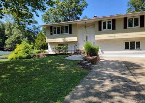 7 Mark Street, Port Jefferson Station, NY 11776