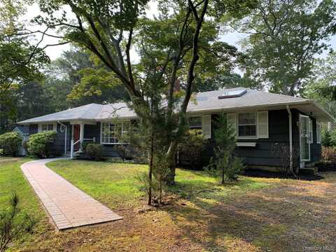250 Krause Road, Mattituck, NY 11952