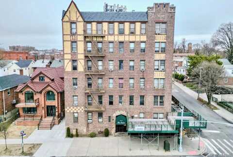 155-17 Sanford Avenue, Flushing, NY 11355