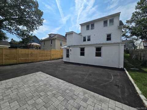 60 Homecrest Avenue, Yonkers, NY 10703