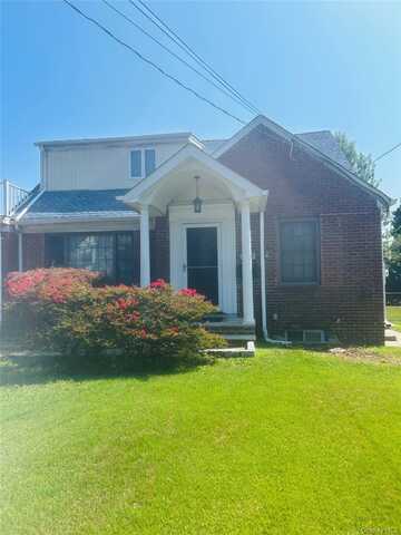 638 Concord Avenue, Williston Park, NY 11596
