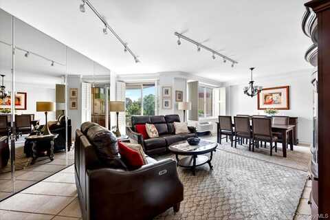100 Hilton, Garden City, NY 11530