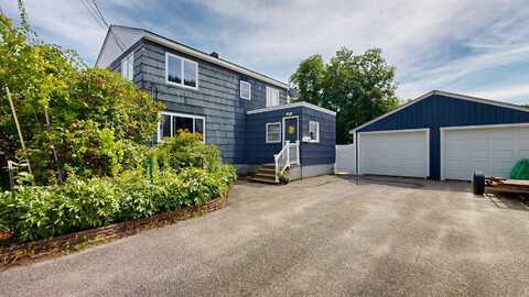 45 Hazelhurst Street, Auburn, ME 04210