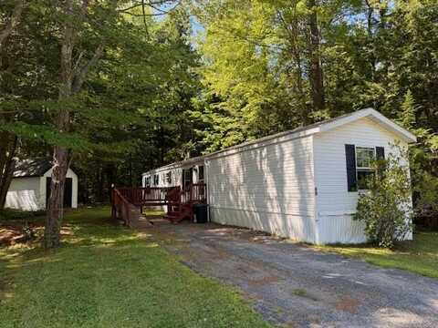 89 Pineland Drive, Winthrop, ME 04364