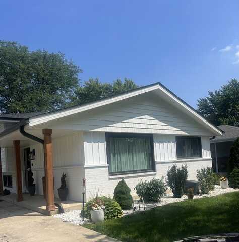 5785 Tennessee Avenue, Clarendon Hills, IL 60514