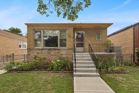2643 W Pratt Avenue, Chicago, IL 60645