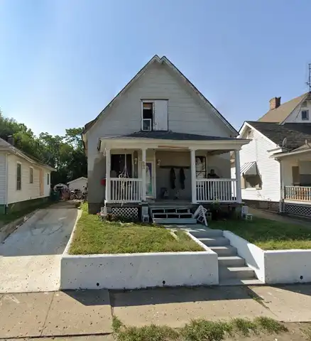 837 W Grand Avenue, Decatur, IL 62522