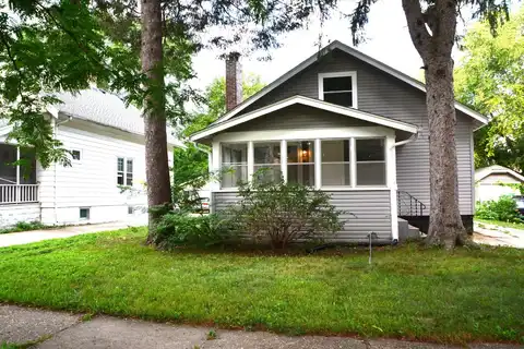 2216 Melrose Street, Rockford, IL 61103
