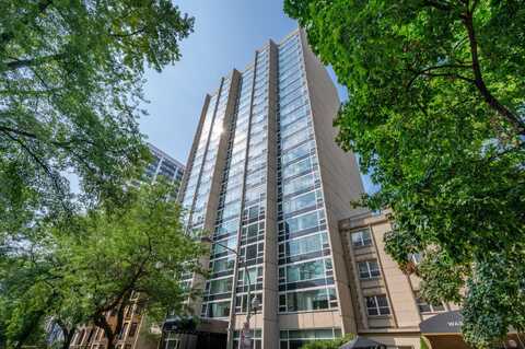 2728 N Hampden Court, Chicago, IL 60614