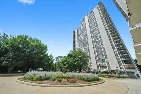 1460 N Sandburg Terrace, Chicago, IL 60610