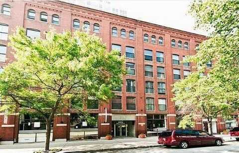 225 W Huron Street, Chicago, IL 60654