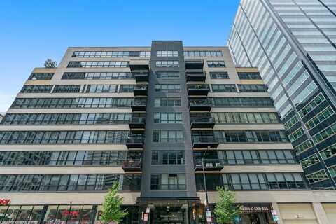 130 S CANAL Street, Chicago, IL 60606