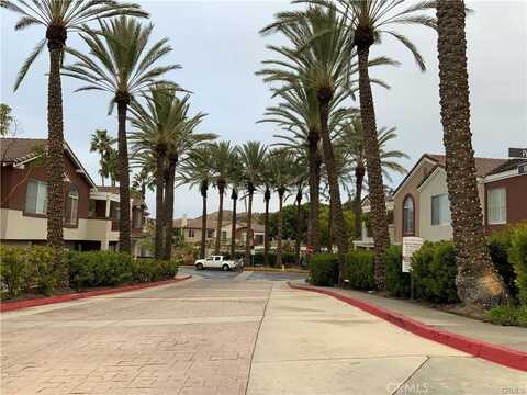 8 Santa Barbara Court, Lake Forest, CA 92610