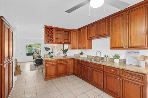 2500 S Salta Street, Santa Ana, CA 92704