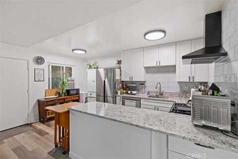 3265 Santa Fe Avenue, Long Beach, CA 90810