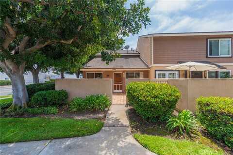 7921 Nomad Circle, Huntington Beach, CA 92648