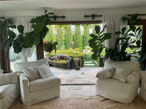 4621 Wayne Road, Corona del Mar, CA 92625