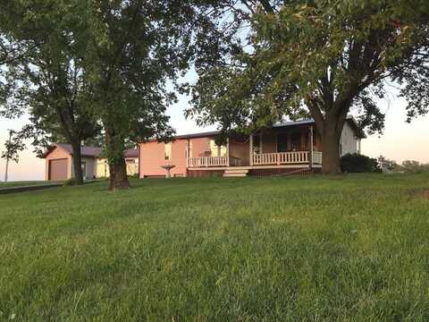 1013 County Road 2025, Clifton Hill, MO 65244