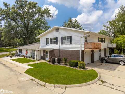 1008 Ellis Dr. APT #6, Charles City, IA 50616