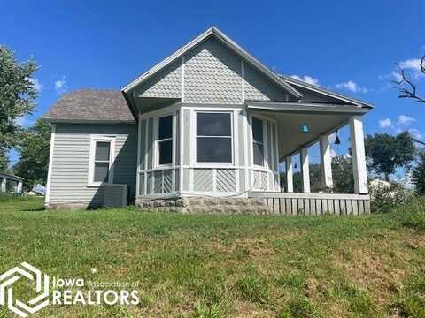 223 S Central Avenue, Lacona, IA 50139
