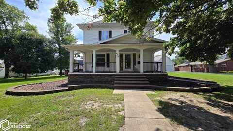 406 S 4Th Avenue E, Lake Mills, IA 50450