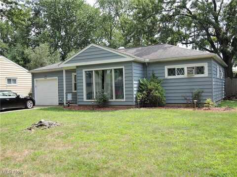 8963 Lynnhaven Road, Parma Heights, OH 44130