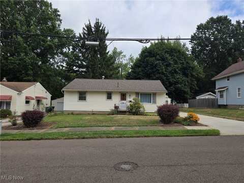 1835 Penthley Avenue, Akron, OH 44312