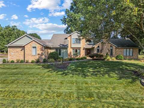 2677 Radford Street NW, North Canton, OH 44720